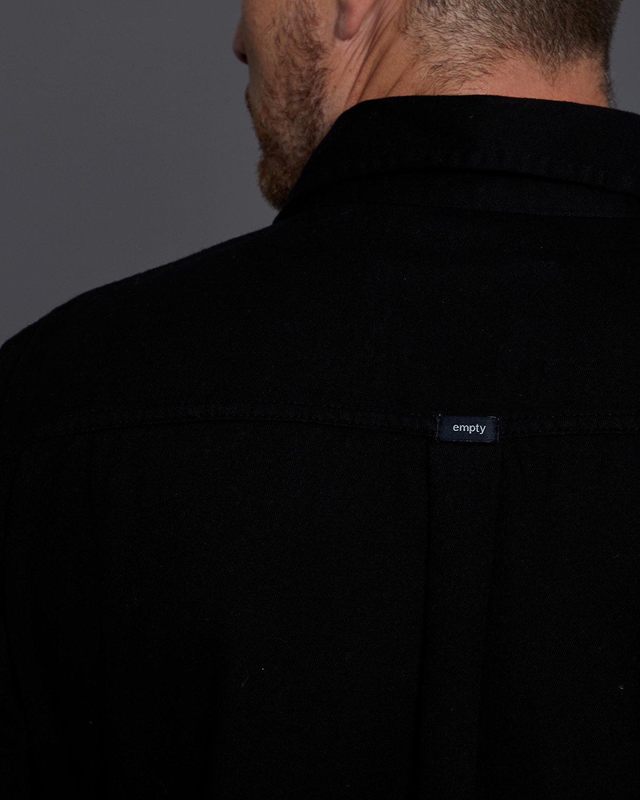 THUMB-camisa-versatile-_-preto-05