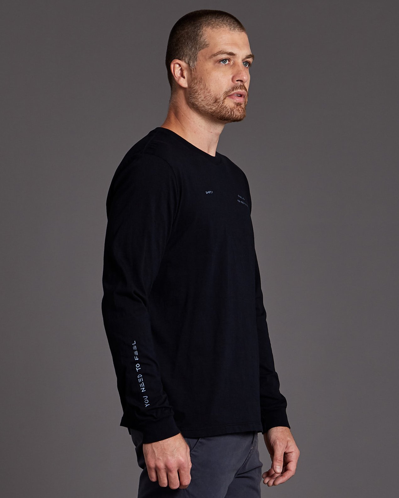 CAMISETA_ML_FEELING_preto_03