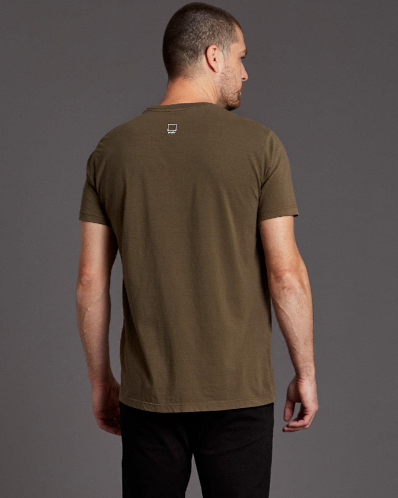 CAMISETA_EMPTYCO_MUSGO_03