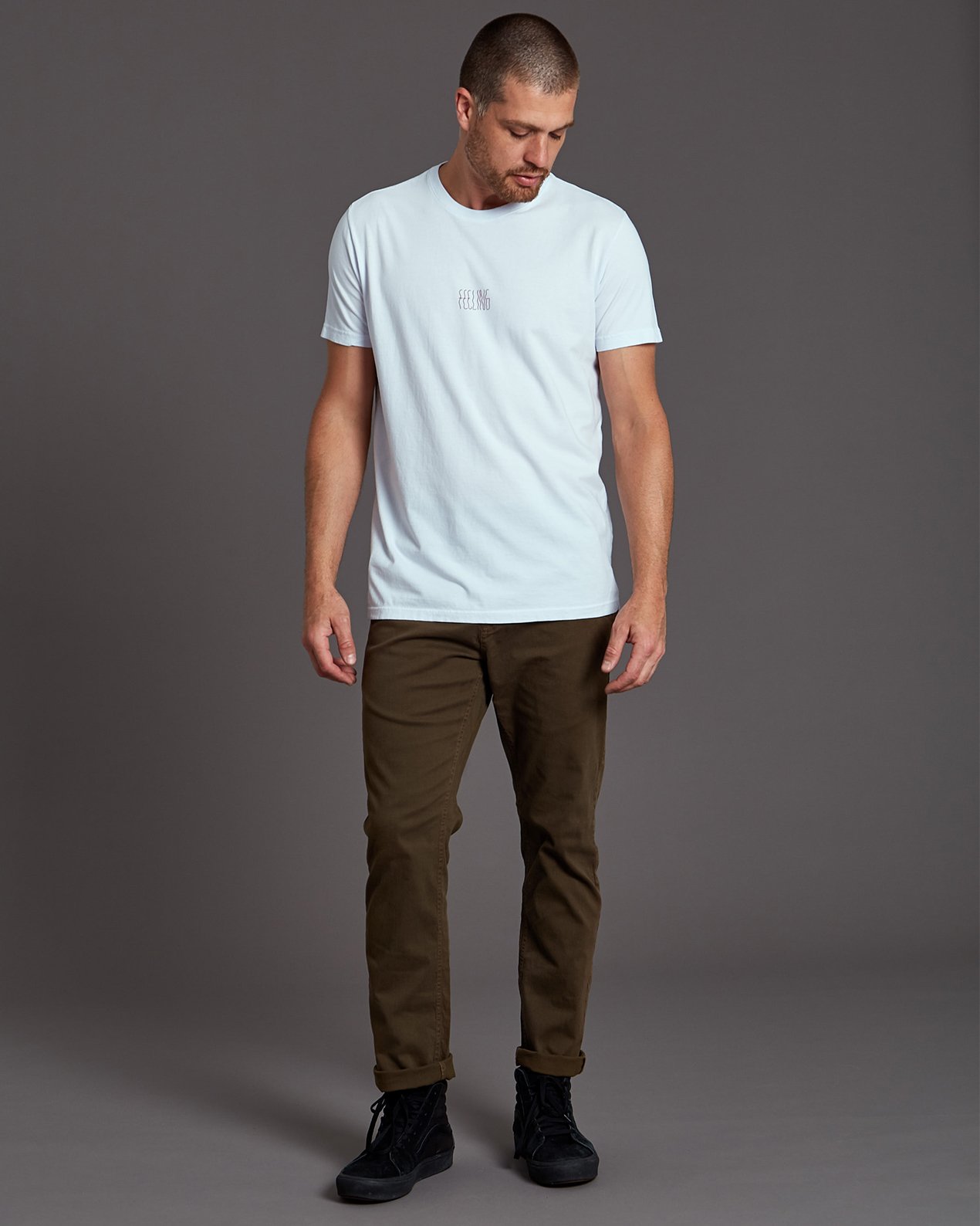 CAMISETA_FELLING_BRANCA_02