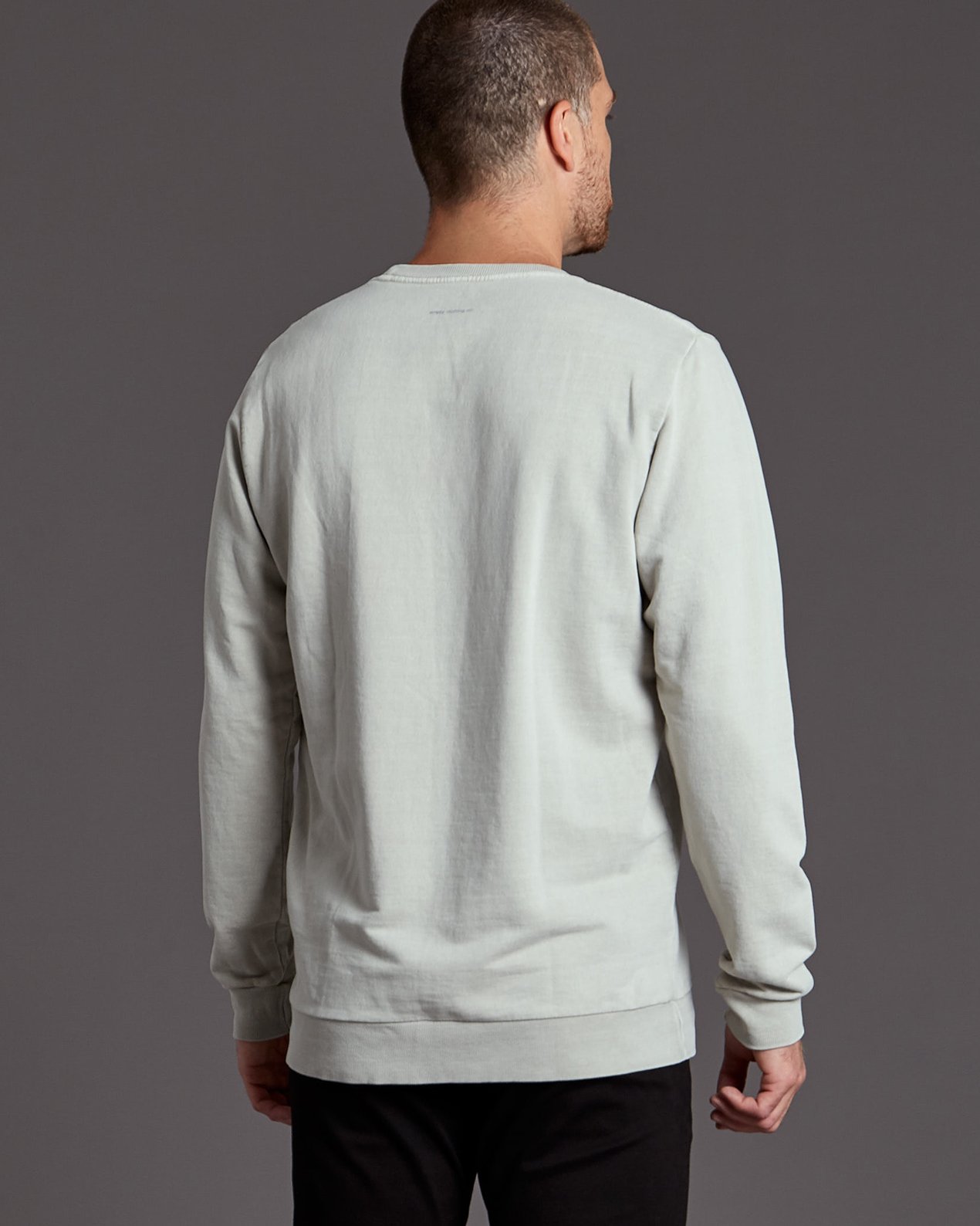 MOLETOM_CARECA_MINICO_AREIA_03