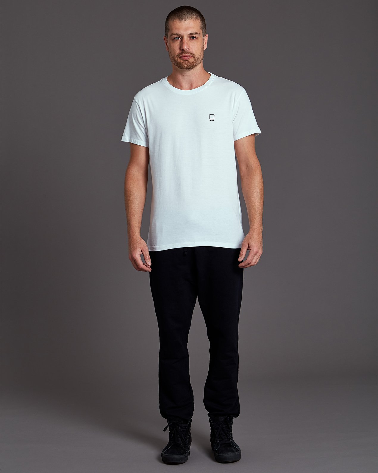 CALCA_MOLETOM_PRETA_04