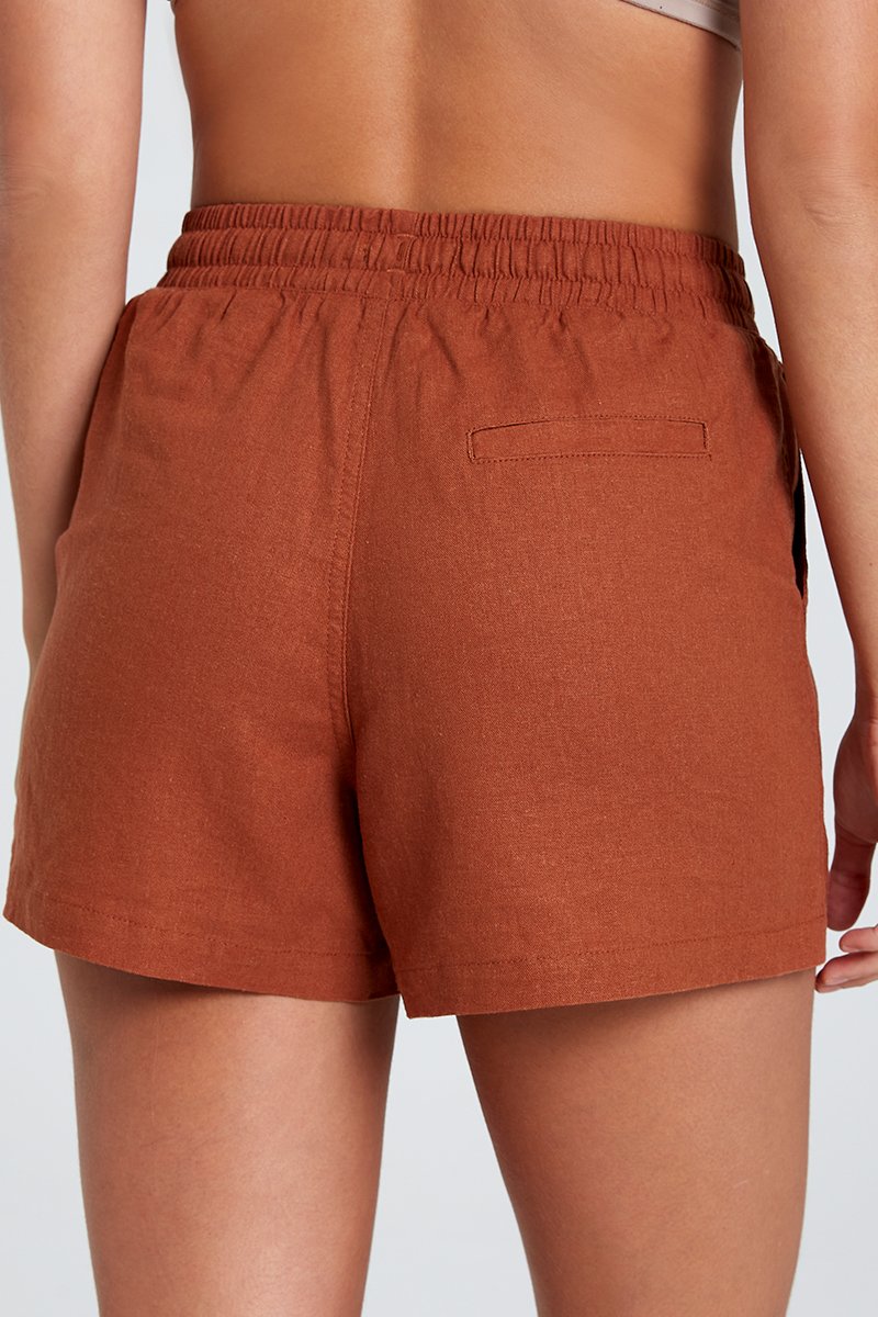 shortslinhoferrugem costas