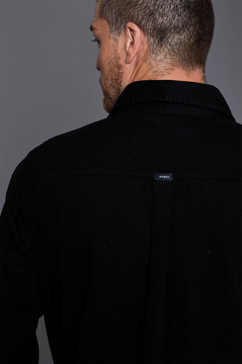 01 camisa versatille preto