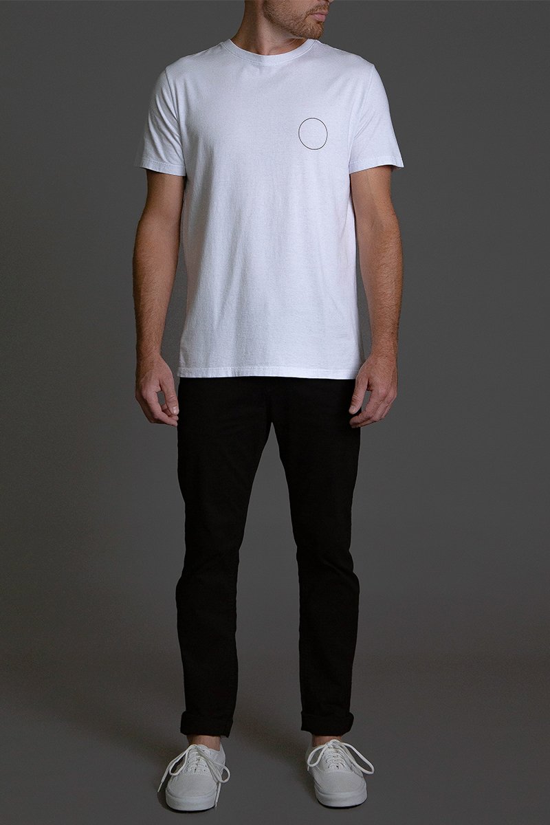 01 camiseta circle branco