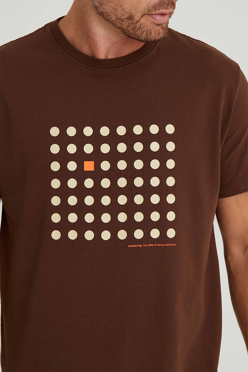 03 camiseta yourself marrom