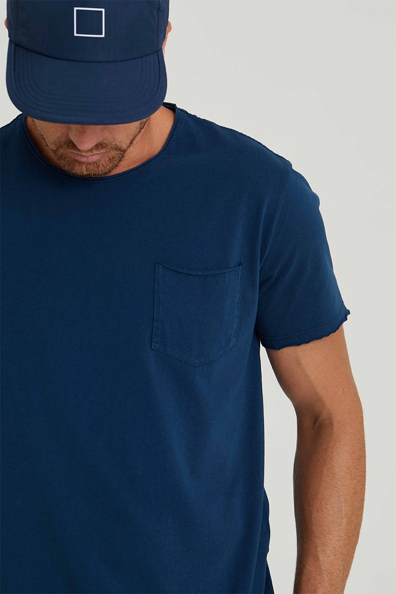 03 camiseta pocket fio azul marinho