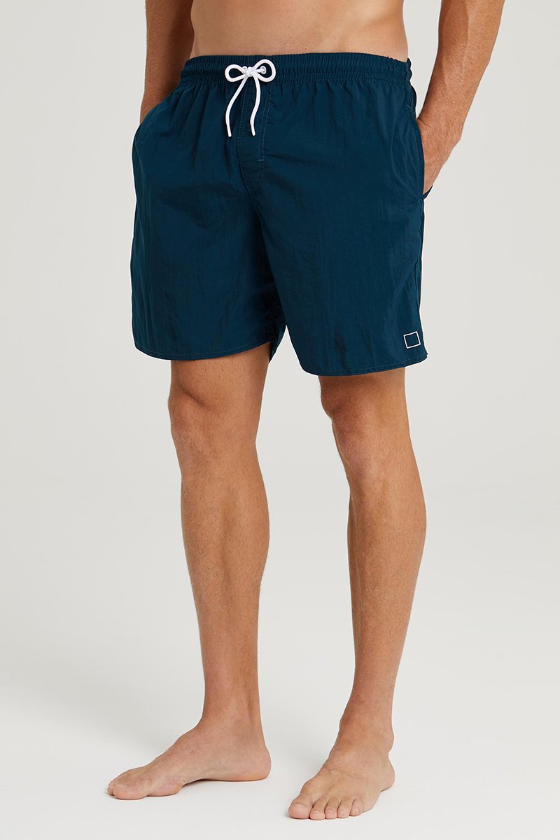 05 shorts poliamida verde escuro