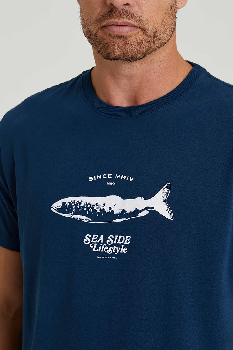 07 camiseta seaside azul marinho