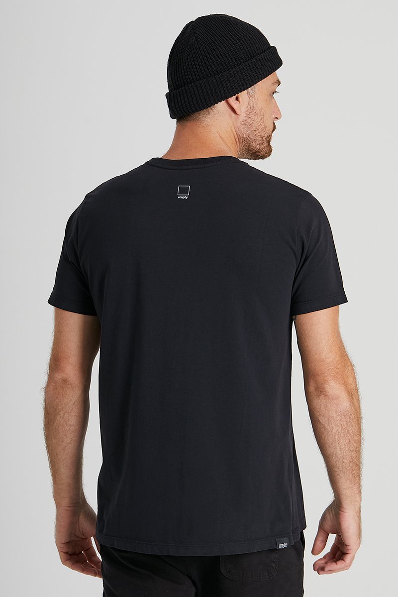 06 camiseta desaliene se preto