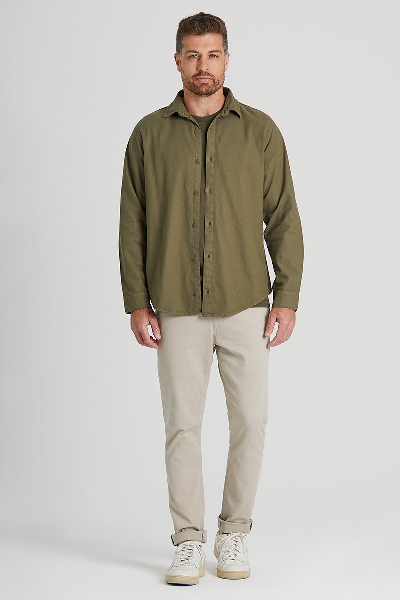 08 camisa ml flanela areia