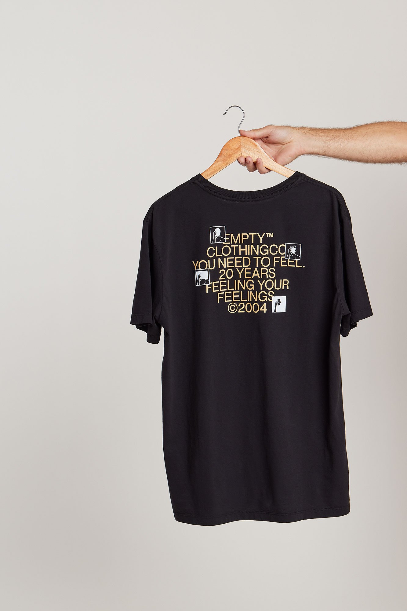 09 camiseta 20 years