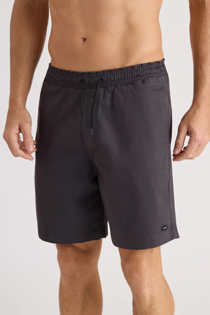 21 bermuda sarja cots