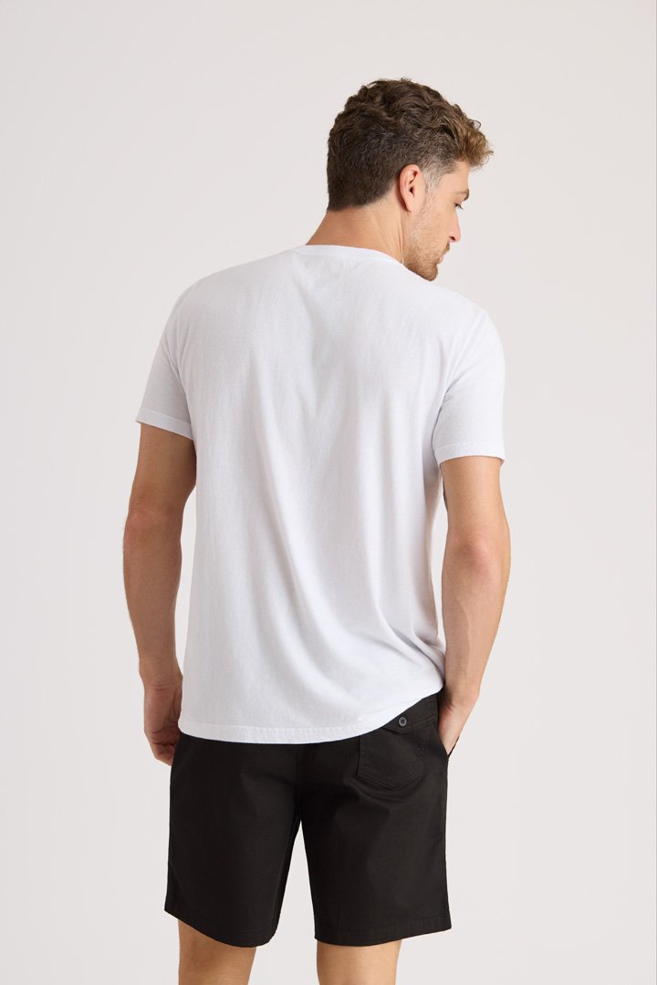02 camiseta empty pocket