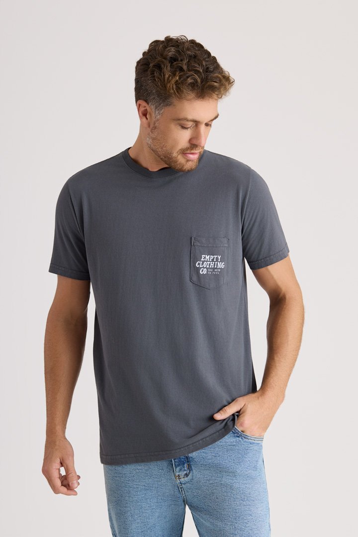 04 camiseta empty pocket